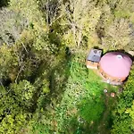 Grande Yourte Pour 4 Personnes A Alpstuga *