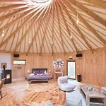 Grande Yourte Pour 4 Personnes A * Aywaille